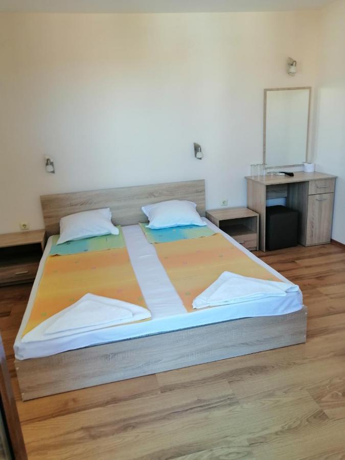 Дом Апостолови Sozopol Bilik gambar