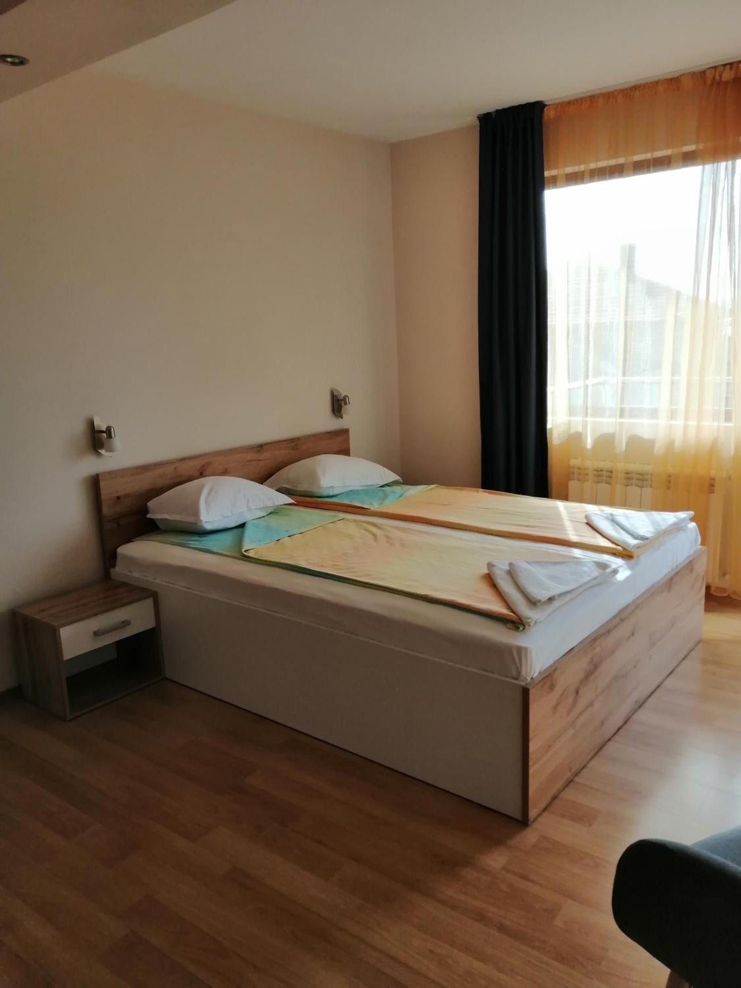 Дом Апостолови Sozopol Bilik gambar