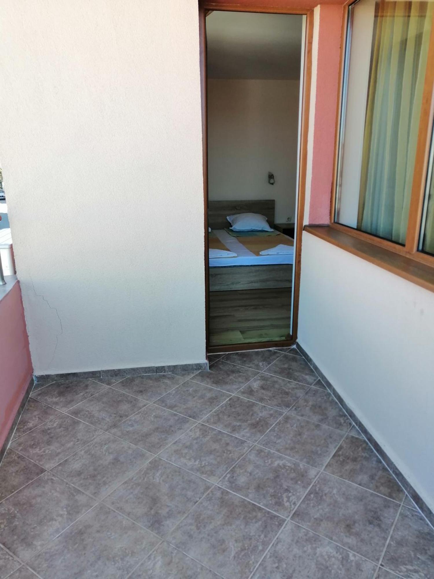 Дом Апостолови Sozopol Bilik gambar